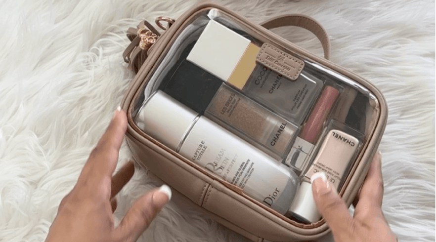 How to organize your travel beauty essentials in a clear makeup bag - DIH Concepts